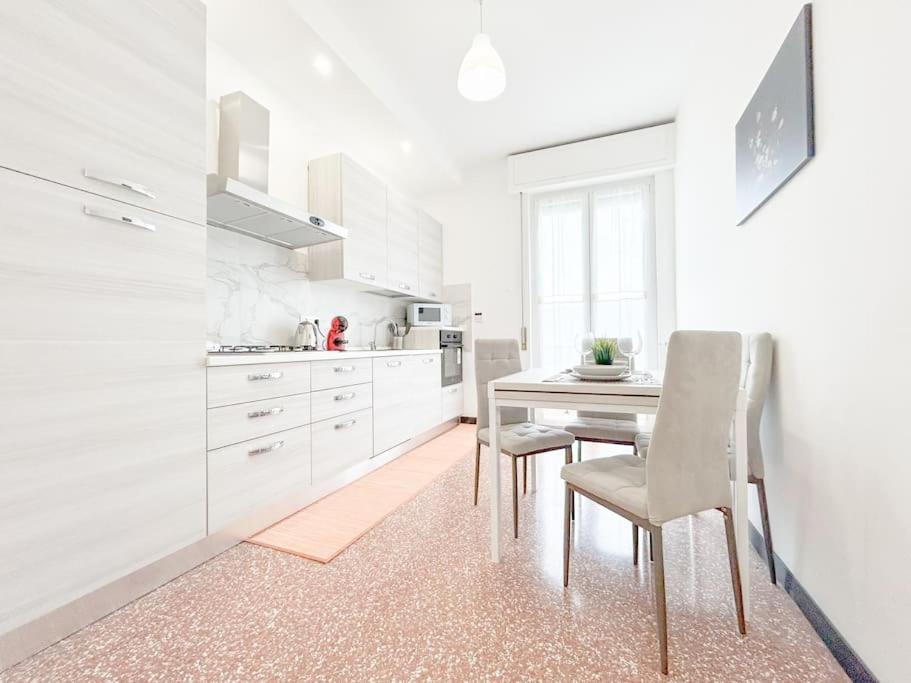 Elegant Apartment - Wifi - Smart Tv - Netflix Genova Eksteriør billede