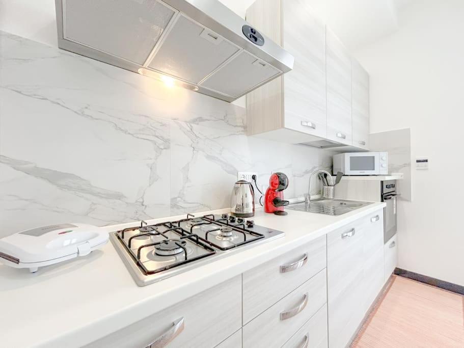 Elegant Apartment - Wifi - Smart Tv - Netflix Genova Eksteriør billede
