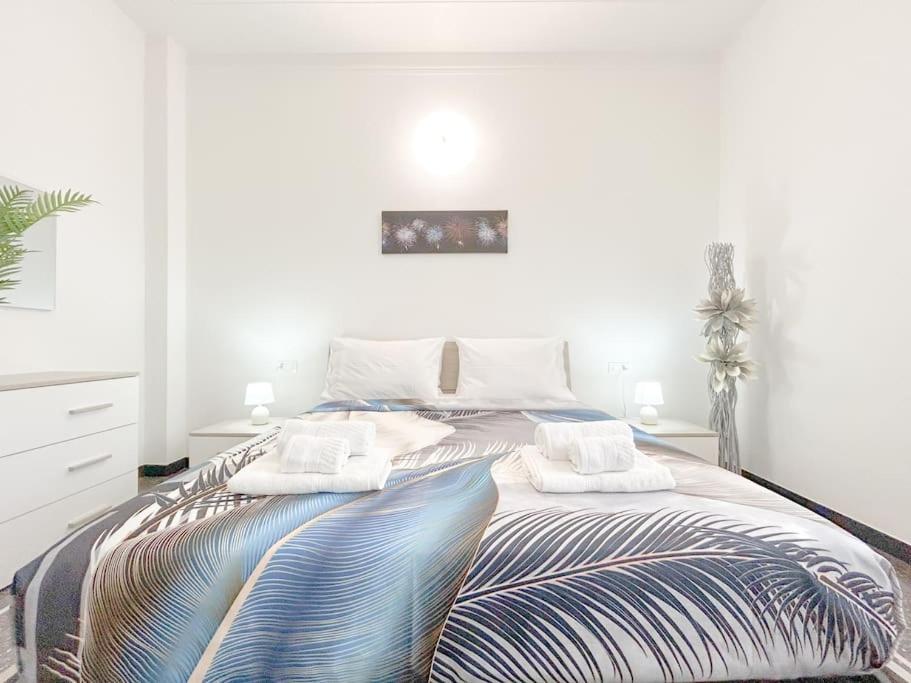 Elegant Apartment - Wifi - Smart Tv - Netflix Genova Eksteriør billede